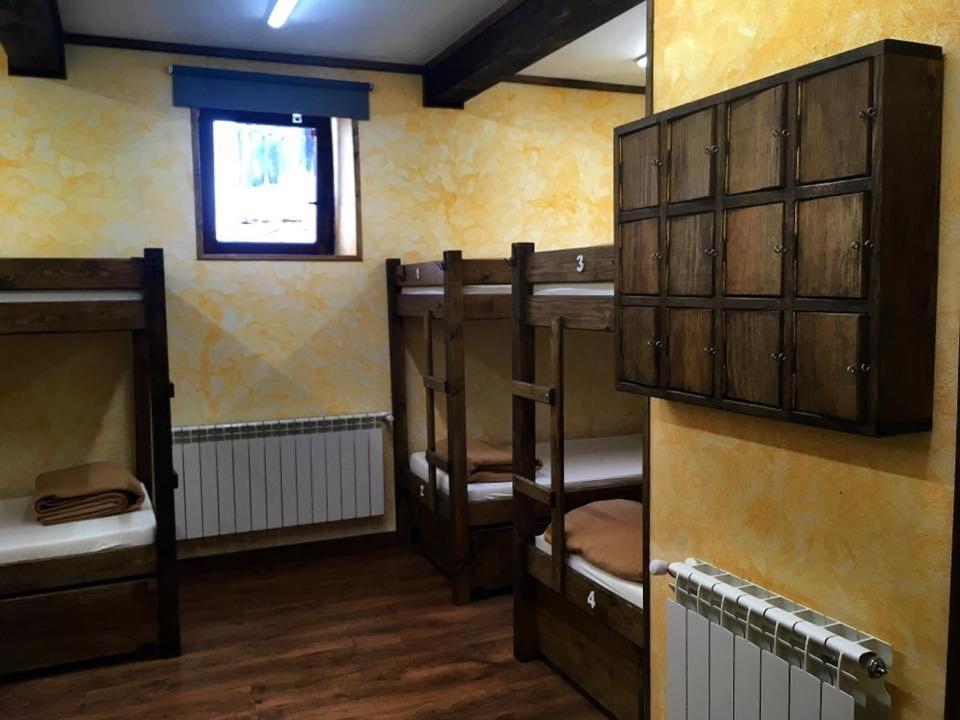 Albergue Villa De Bulnes Zewnętrze zdjęcie