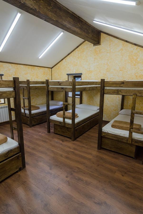 Albergue Villa De Bulnes Zewnętrze zdjęcie