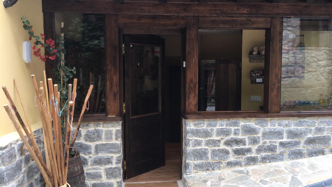 Albergue Villa De Bulnes Zewnętrze zdjęcie